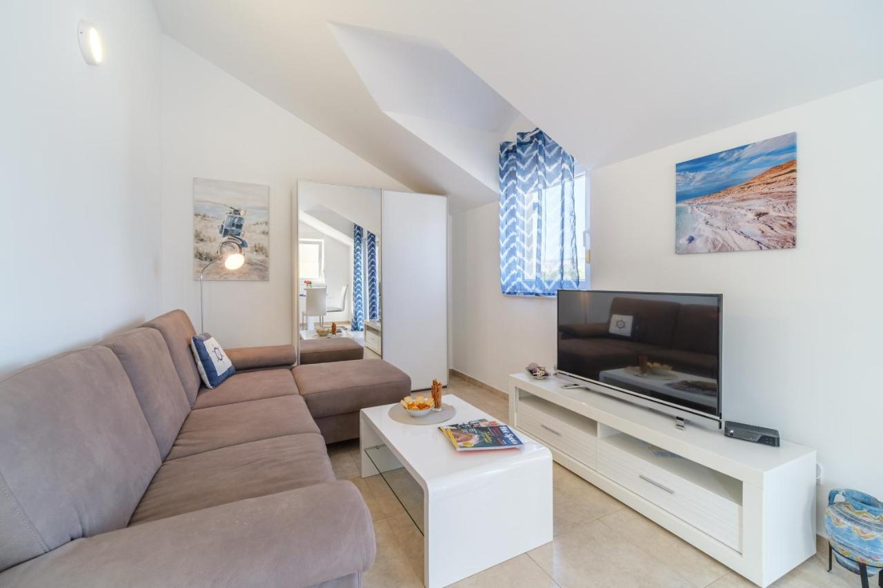 Villa Zdenka Milna  Esterno foto